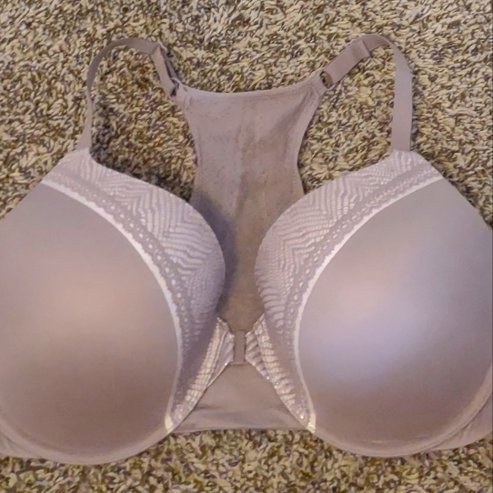 Victoria Secret lace razor back bra